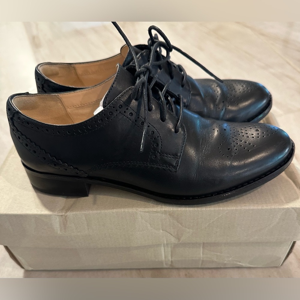 Clark’s Netley Rose Wingtips - Picture 5 of 5